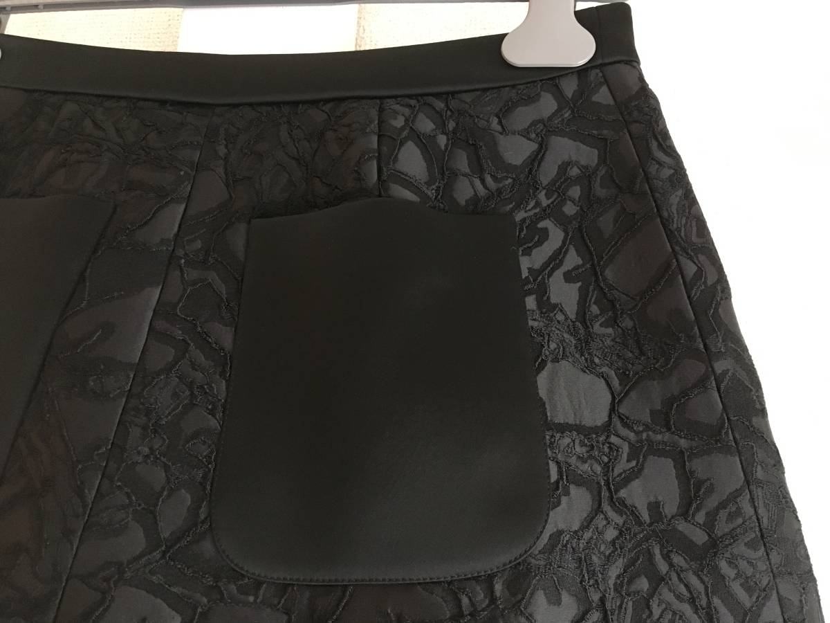美品 バレンシアガ ショート パンツ 40 キュロット モード フランス製 BALENCIAGA 黒 ブラック_画像4