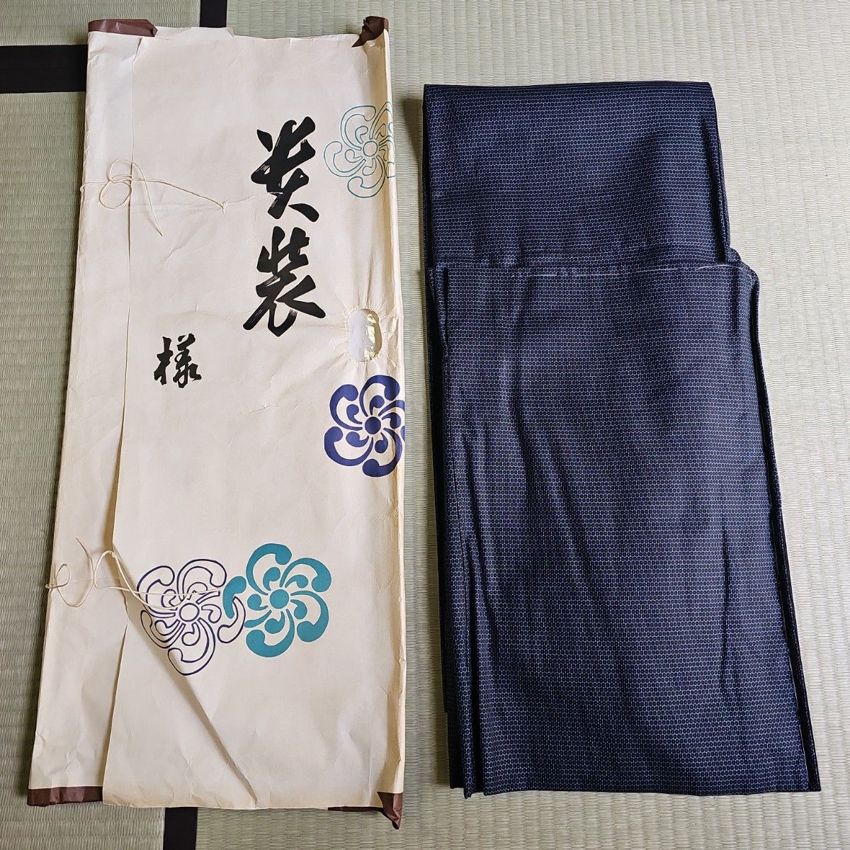 新品未使用品/昭和レトロ/1970年代物/当時物】本場大島紬 紳士 新品未使用品/昭和レトロ/1970年代物/当時物】本場大島紬 紳士