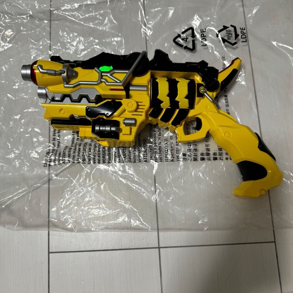 ガブリボルバー Memorial Edition メモリアルエディション獣電 ガブリボルバー Memorial Edition メモリアルエディション獣電