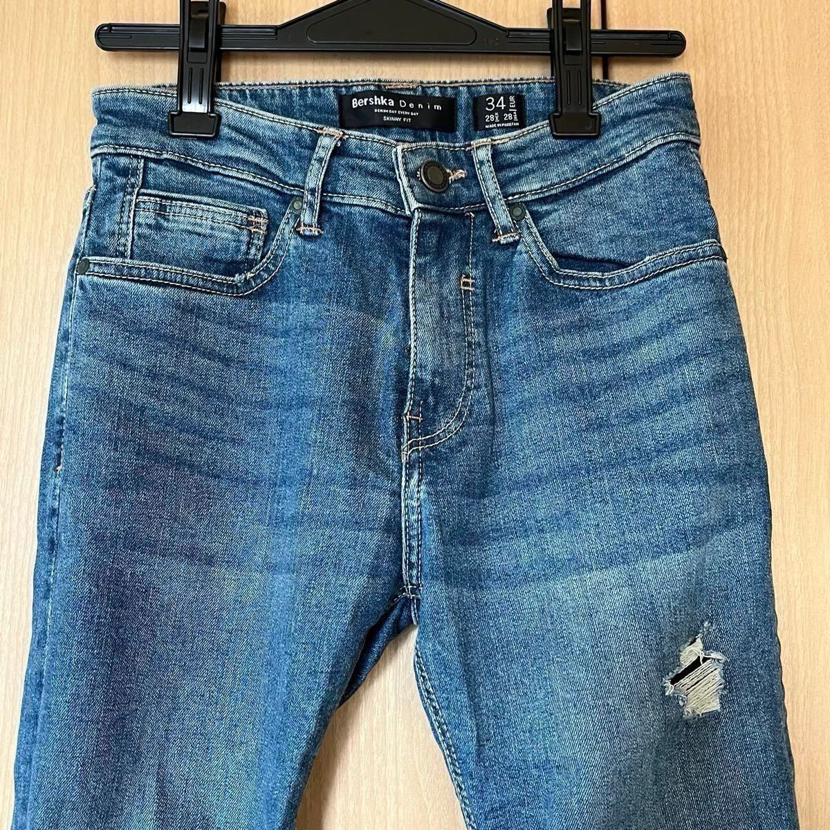☆ドイツ発*BERSHKA*新作*スキニーフィットデニム/BT☆ Bershka ベルシュカ デニム スキニーフィット ジーパン ダメージ
