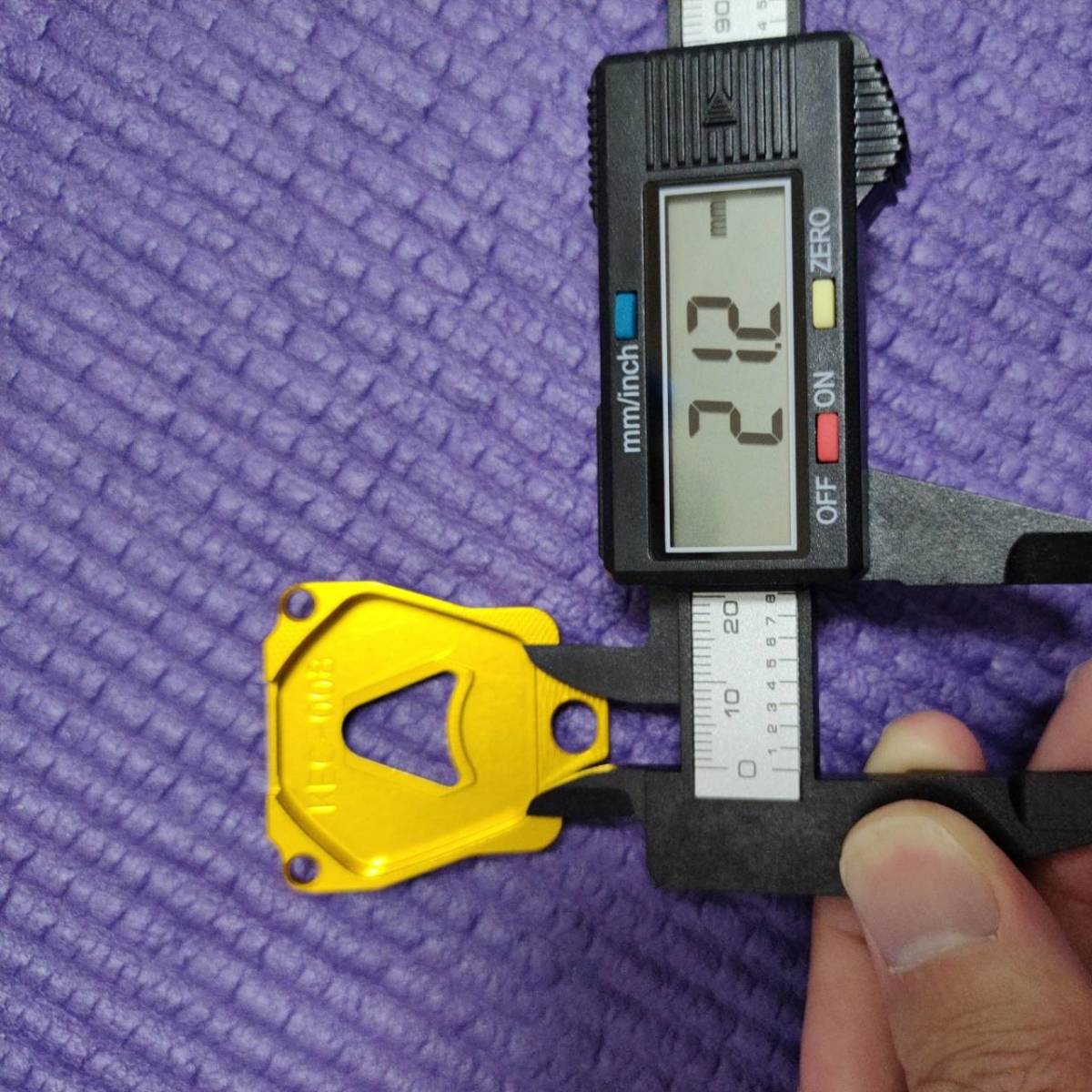 ゴールド】汎用キーカバー バイク クルマ キーケース YZF NINJA ゴールド】汎用キーカバー バイク クルマ キーケース YZF NINJA