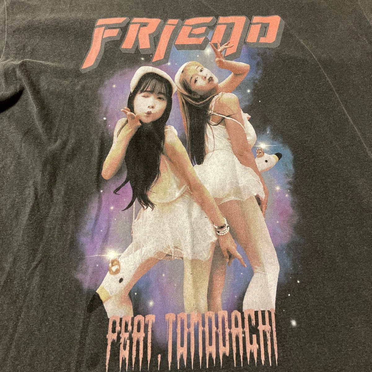 プレミア】重盛さと美 Tシャツ FRIEND(feat 友達) 記念Tシャツ L プレミア】重盛さと美 Tシャツ FRIEND(feat 友達) 記念Tシャツ L