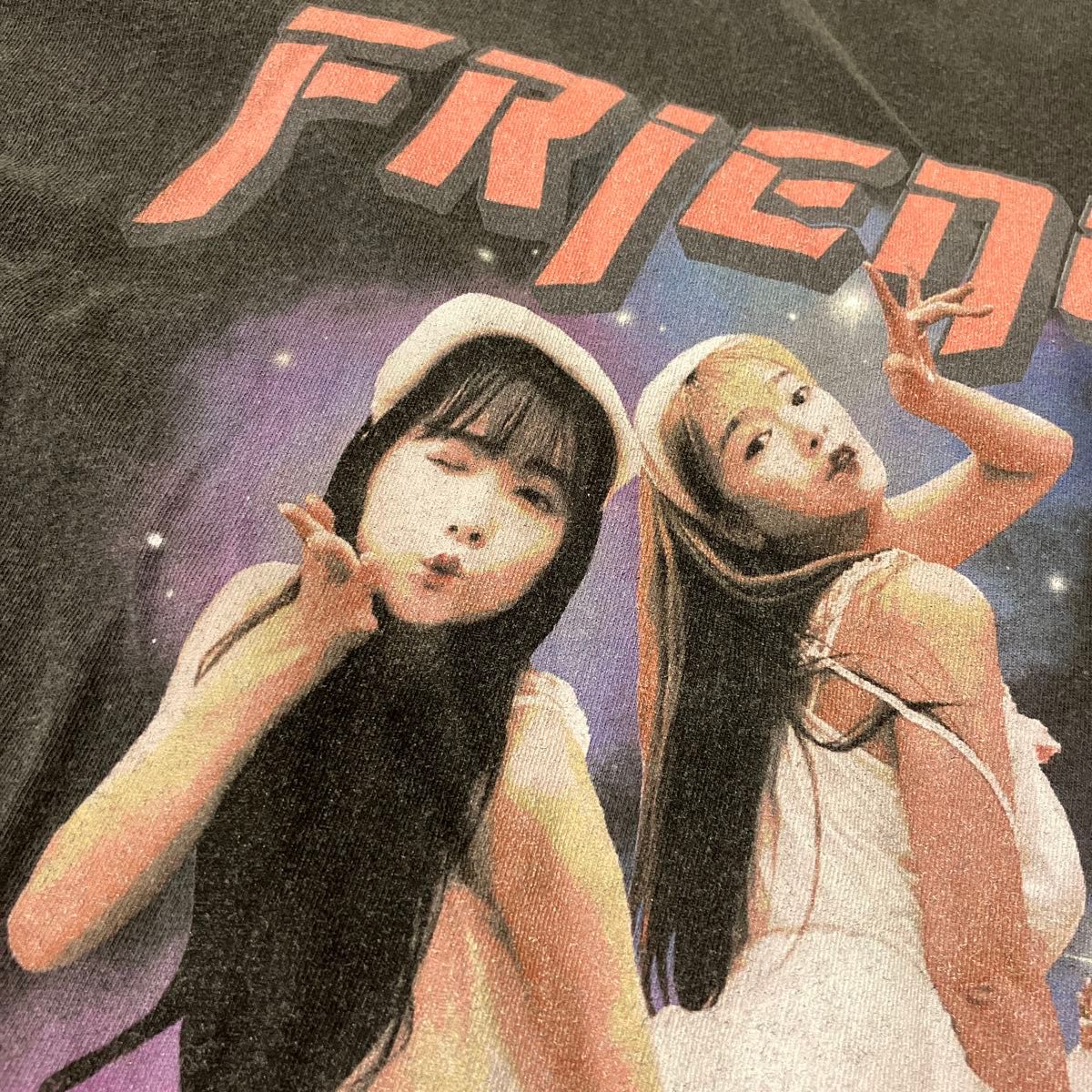 プレミア】重盛さと美 Tシャツ FRIEND(feat 友達) 記念Tシャツ L プレミア】重盛さと美 Tシャツ FRIEND(feat 友達) 記念Tシャツ L
