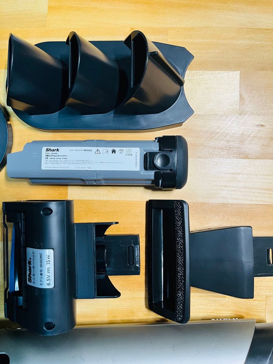 ジャンク品】Shark EVOPOWER EX 充電式ハンディクリーナー ジャンク品】Shark EVOPOWER EX 充電式ハンディクリーナー