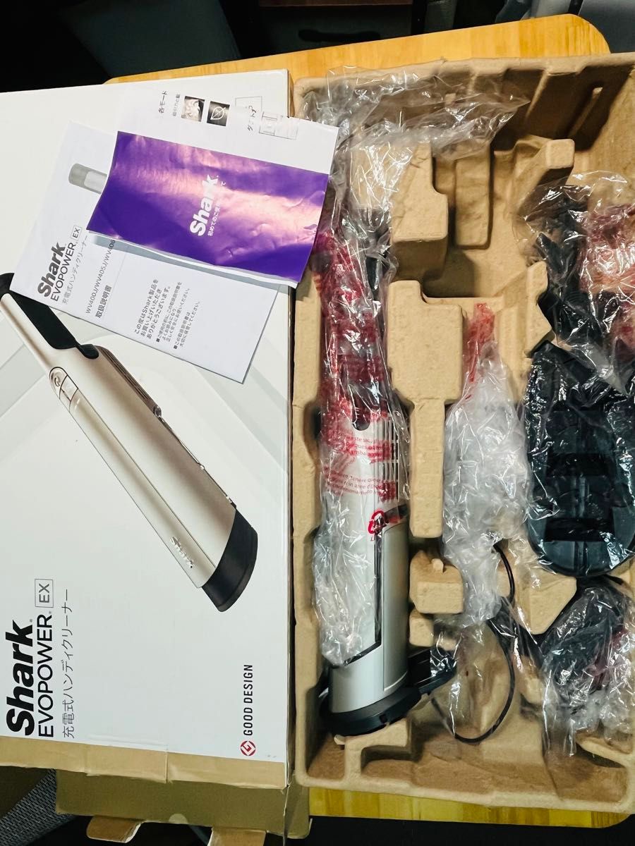 ジャンク品】Shark EVOPOWER EX 充電式ハンディクリーナー ジャンク品】Shark EVOPOWER EX 充電式ハンディクリーナー