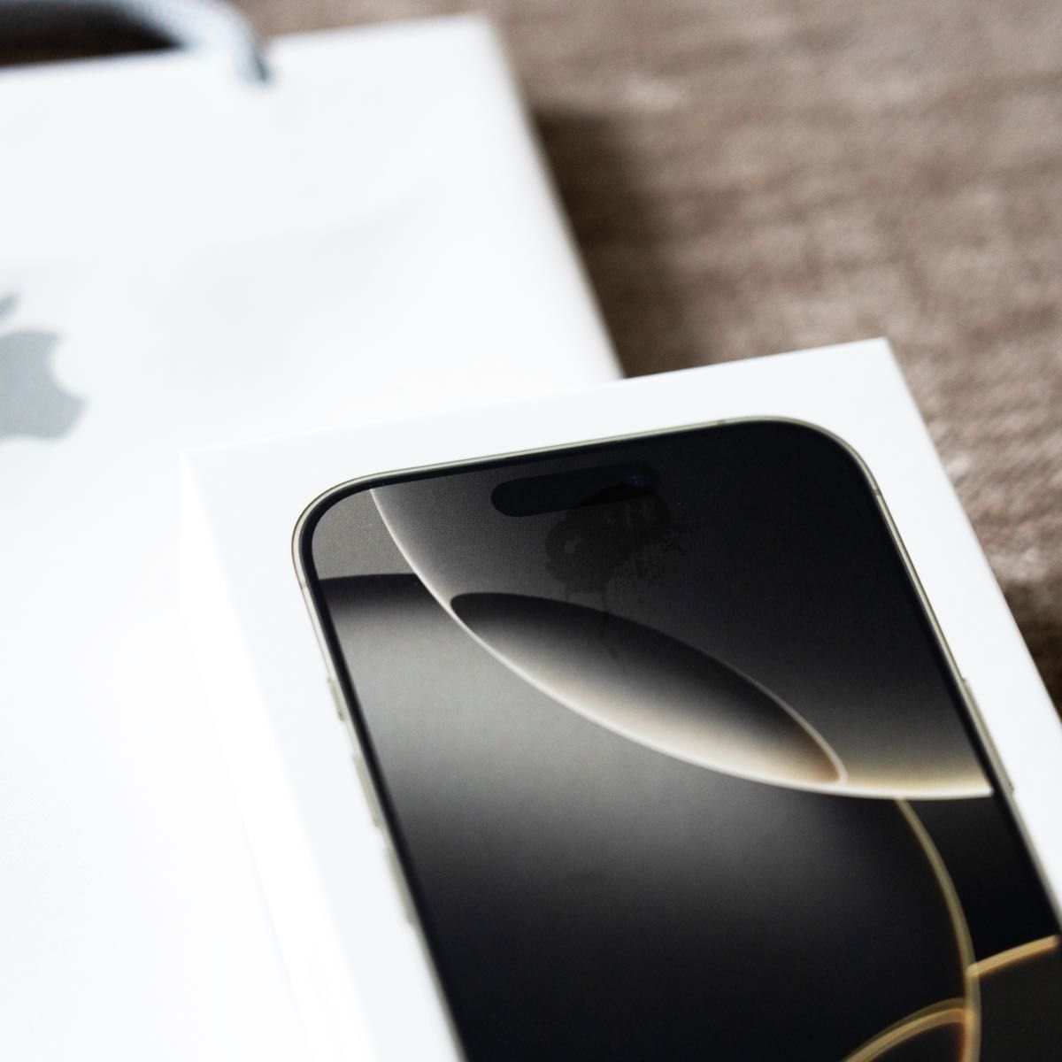 安心の国内発送 香港版 512GB iPhone 16 Pro ナチュラル 安心の国内発送 香港版 512GB iPhone 16 Pro ナチュラル