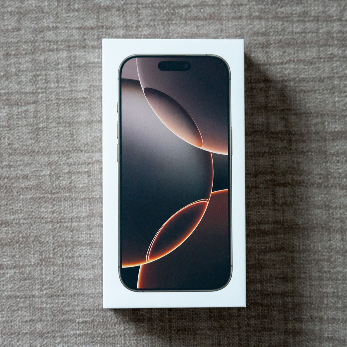 安心の国内発送 香港版 1TB iPhone 16 Pro デザートチタニウム 安心の国内発送 香港版 1TB iPhone 16 Pro デザートチタニウム
