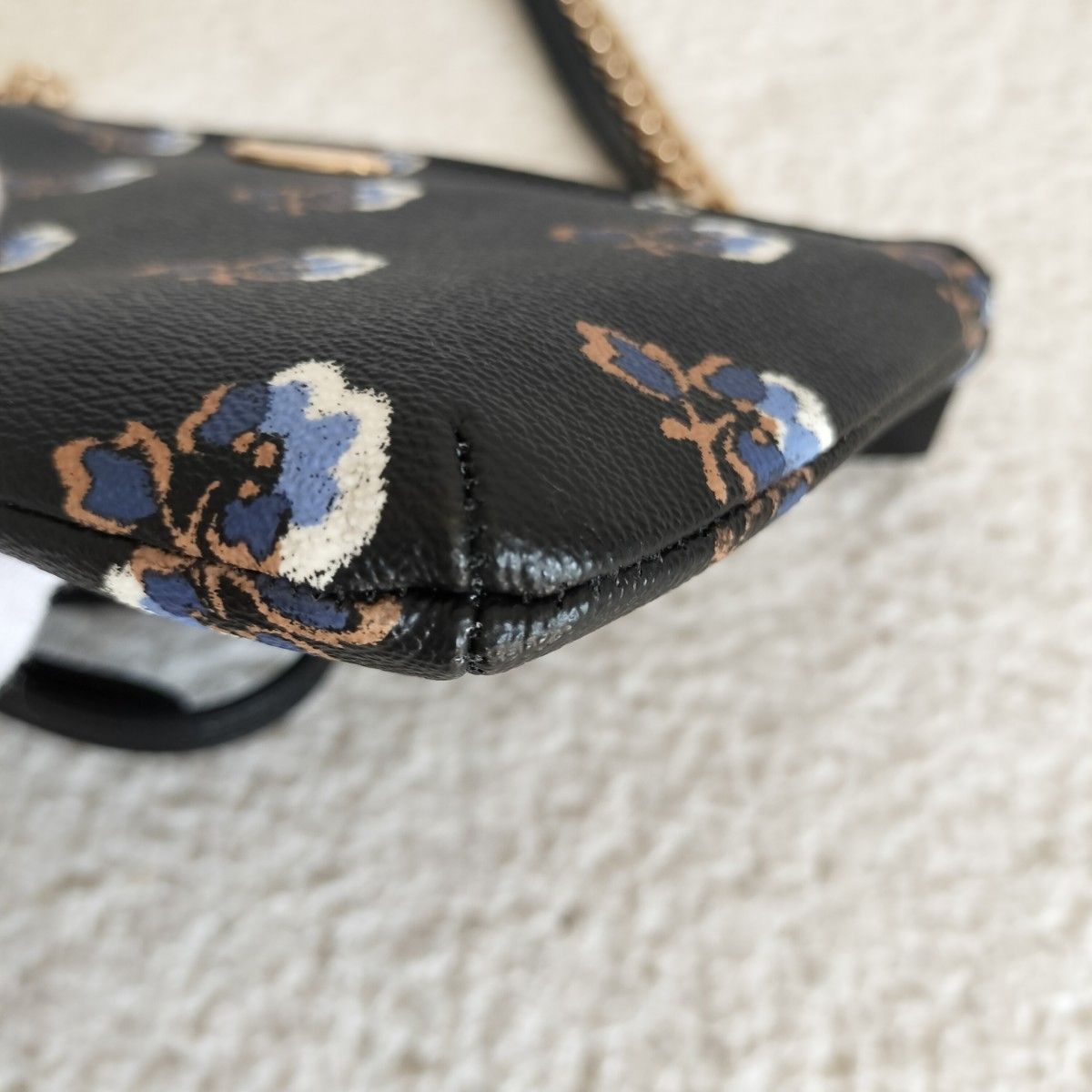 美品 COACH コーチ チェーンショルダーバッグ ブラック 花柄 美品 COACH コーチ チェーンショルダーバッグ ブラック 花柄
