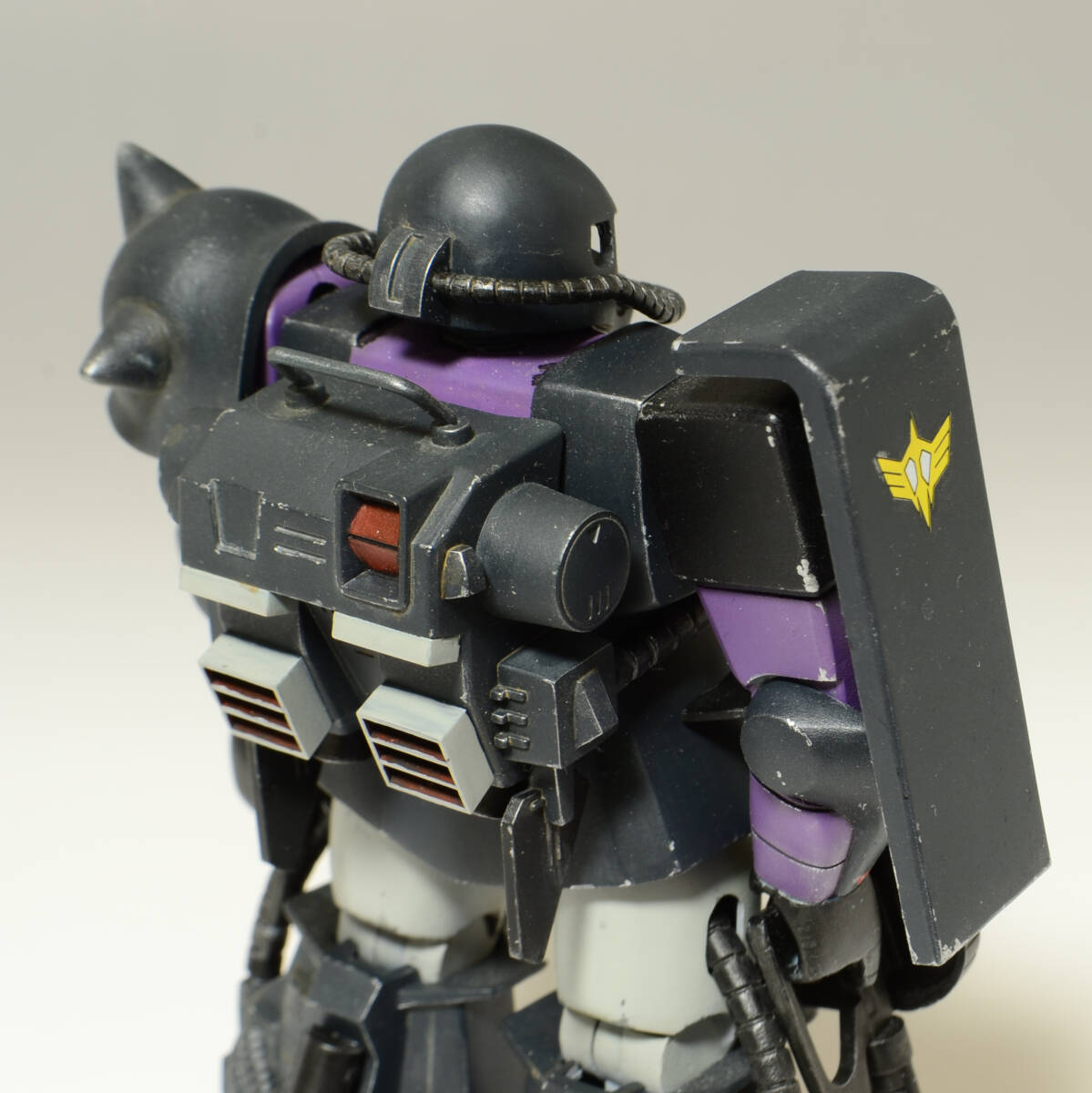 Yahoo!オークション - 1/144 MSV 機動戦士ガンダム MS-06R ザク Yahoo!オークション - 1/144 MSV 機動戦士ガンダム MS-06R ザク