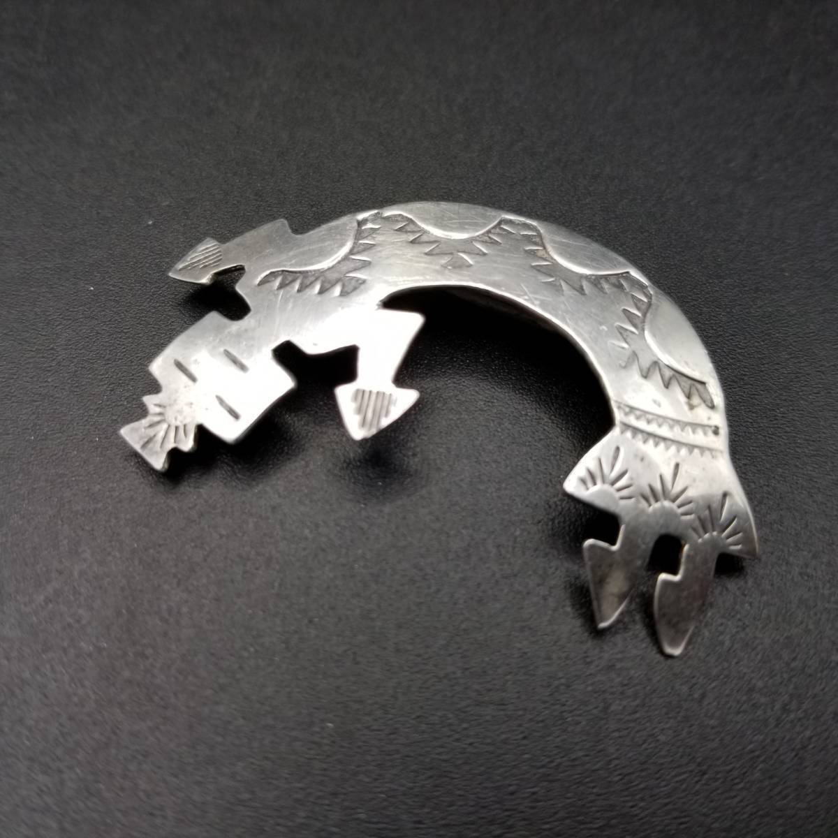【25%OFF】 ネイティブアメリカン 作家HB カチナ 925 シルバー ヴィンテージ 装身具
