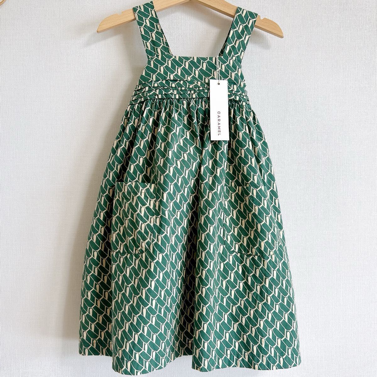 新品 CARAMEL ABELIA DRESS ワンピース GEO ドレス キャラメル 新品 CARAMEL ABELIA DRESS ワンピース GEO ドレス キャラメル