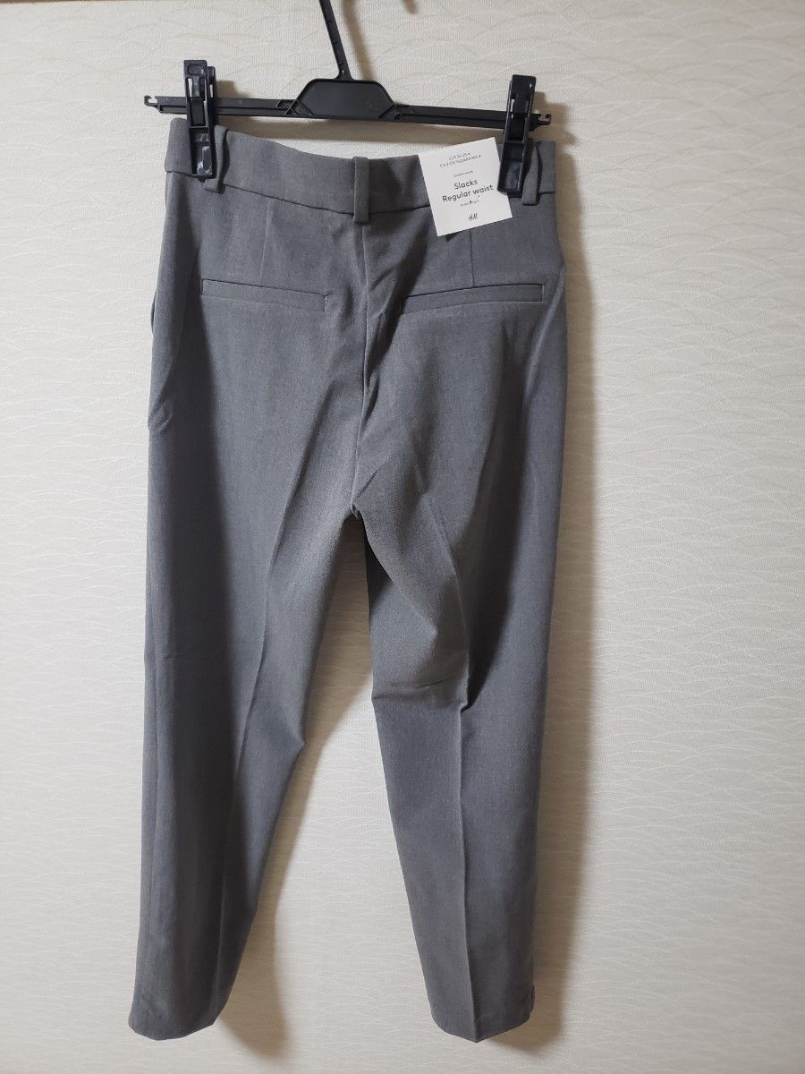 新品 未使用 タグ付 H&M シガレットパンツ Sサイズ グレー 新品 未使用 タグ付 H&M シガレットパンツ Sサイズ グレー