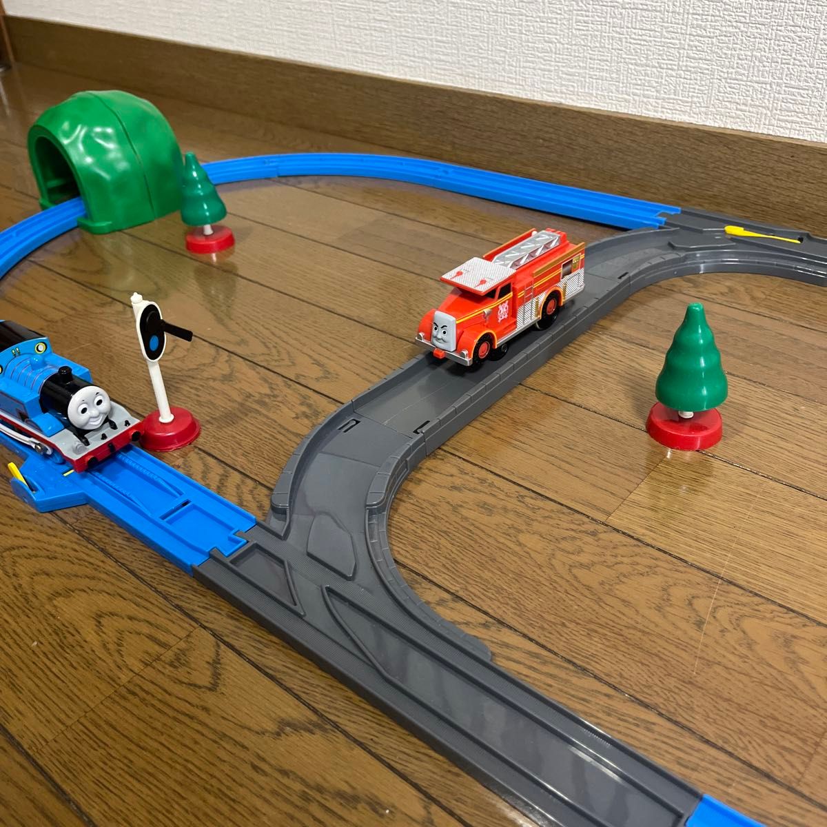 プラレール いっしょに走ろう 消防車フリンとトーマスセット プラレール いっしょに走ろう 消防車フリンとトーマスセット