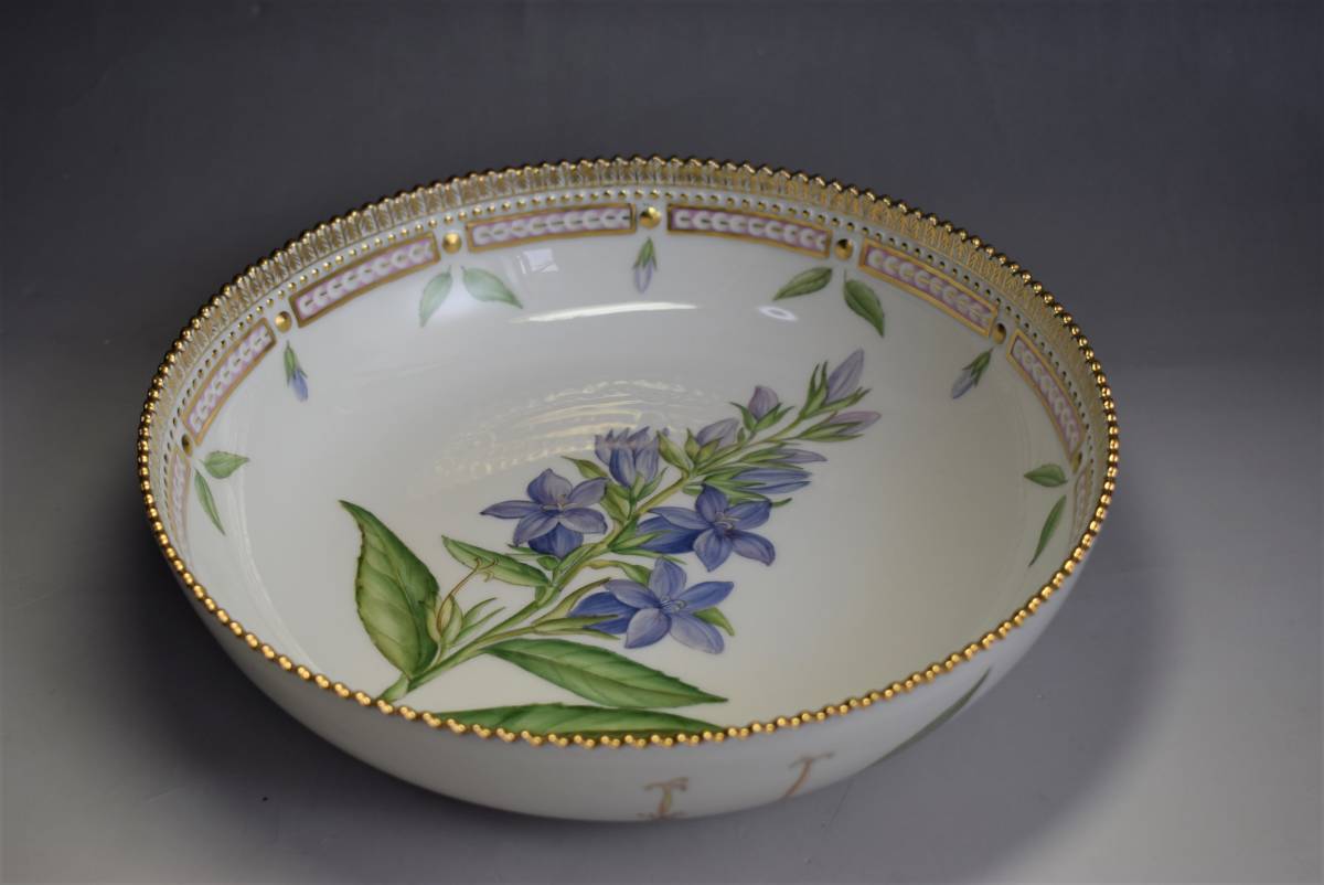 Campanula latifolia　salad bowl　カンパニュラ hand painted　植物図鑑_画像1