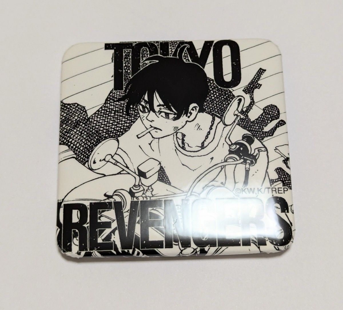 東京リベンジャーズ 新体験展 缶バッジ 佐野真一郎 東京リベンジャーズ 新体験展最後の世界線 極彩色コミック缶