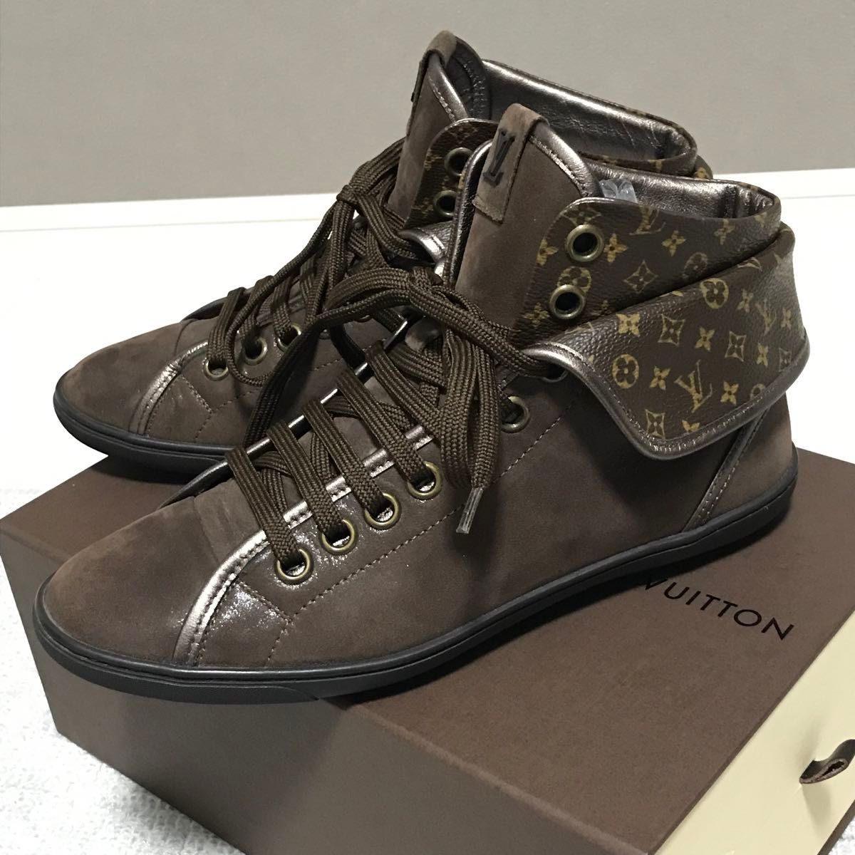 LOUIS VUITTON ルイヴィトン スニーカー ハイカット モノグラム