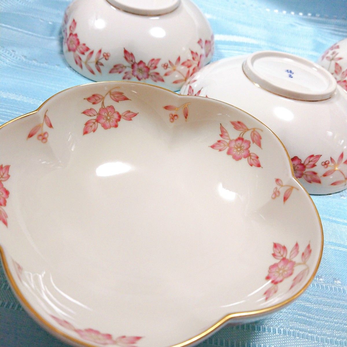 たち吉 美しい桜の花びら型のお皿 アンティーク 和食器 食器 たち吉 美しい桜の花びら型のお皿 アンティーク 和食器 食器