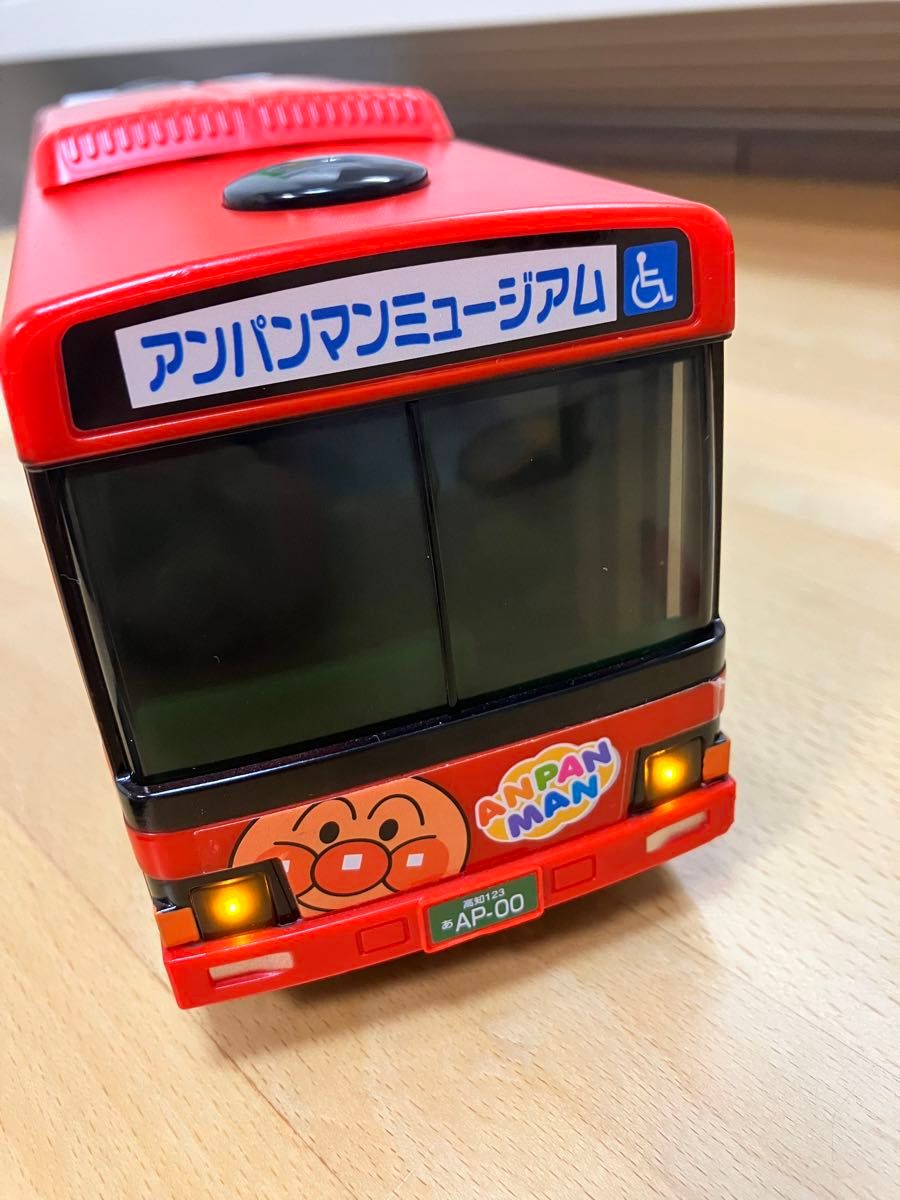 アンパンマンミュージアム DX おしゃべりアンパンマン路線バス アンパンマンミュージアム DX おしゃべりアンパンマン路線バス