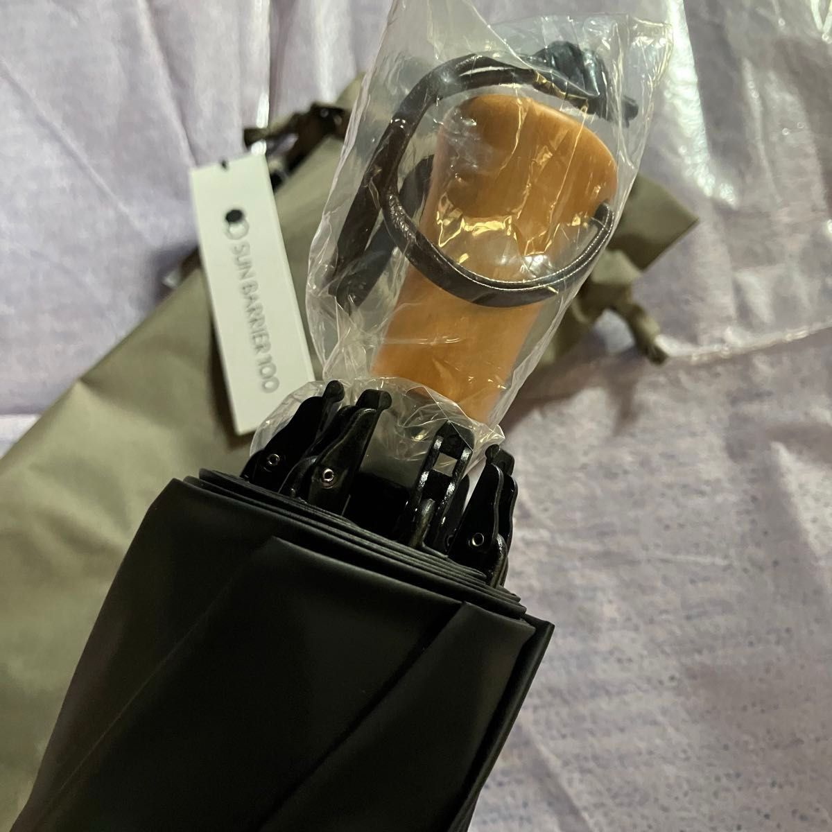 サンバリア100 SUN BARRIER 100 折りたたみ日傘 2段折 フリル 木 サンバリア100 SUN BARRIER 100 折りたたみ日傘 2段折 フリル 木