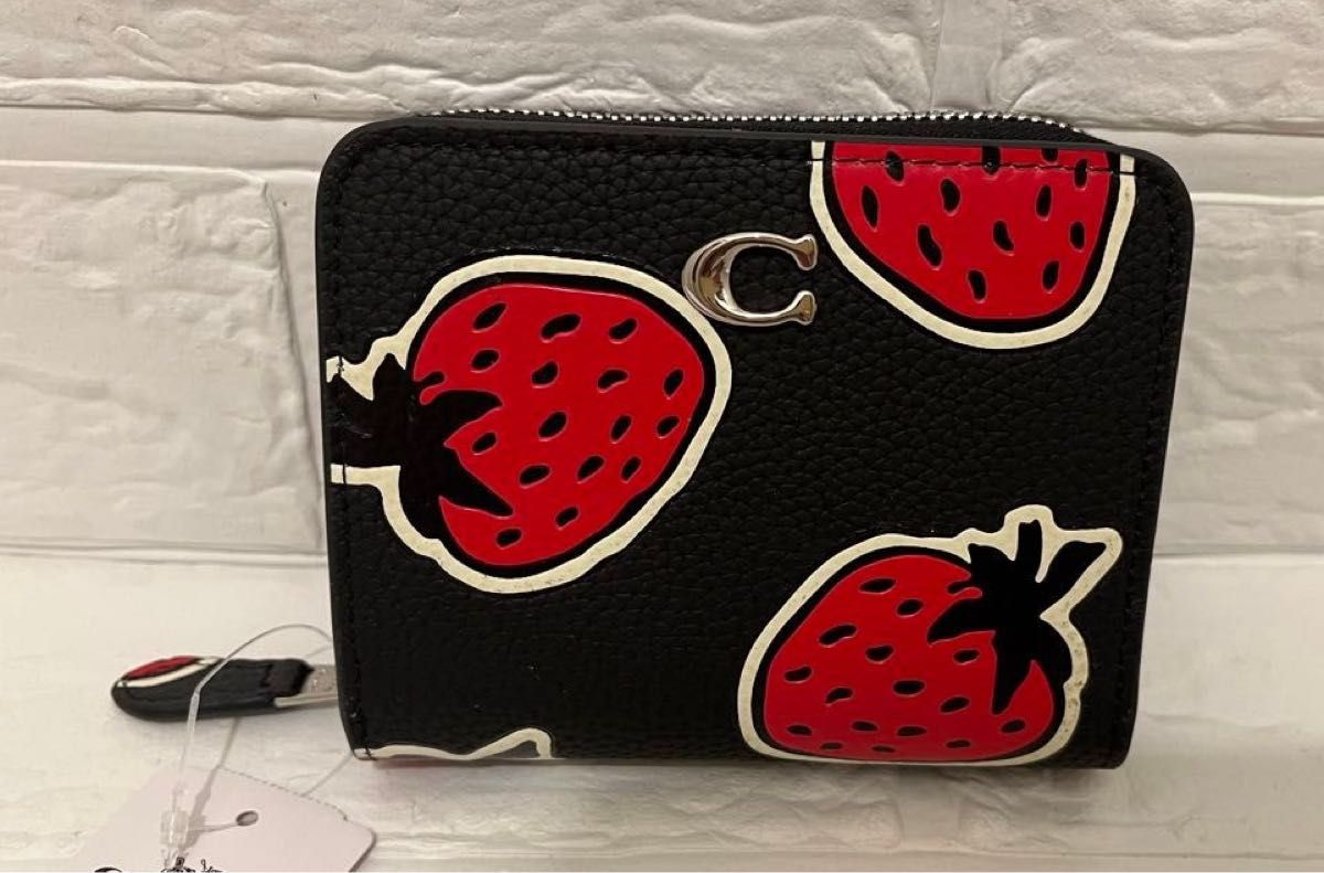 コーチ 新作 新品 二つ折り 財布 いちご|Yahoo!フリマ(旧 コーチ 新作 新品 二つ折り 財布 いちご|Yahoo!フリマ(旧