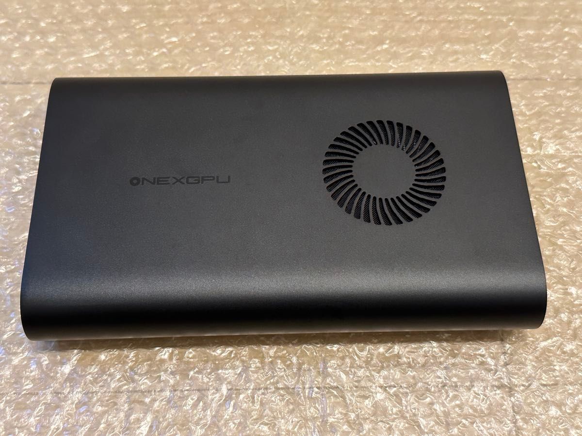 未使用に近い中古 ONEXGPU OCulinkケーブル 純正ケース付き 少し 未使用に近い中古 ONEXGPU OCulinkケーブル 純正ケース付き 少し