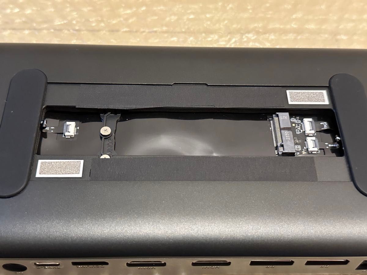 未使用に近い中古 ONEXGPU OCulinkケーブル 純正ケース付き 少し 未使用に近い中古 ONEXGPU OCulinkケーブル 純正ケース付き 少し