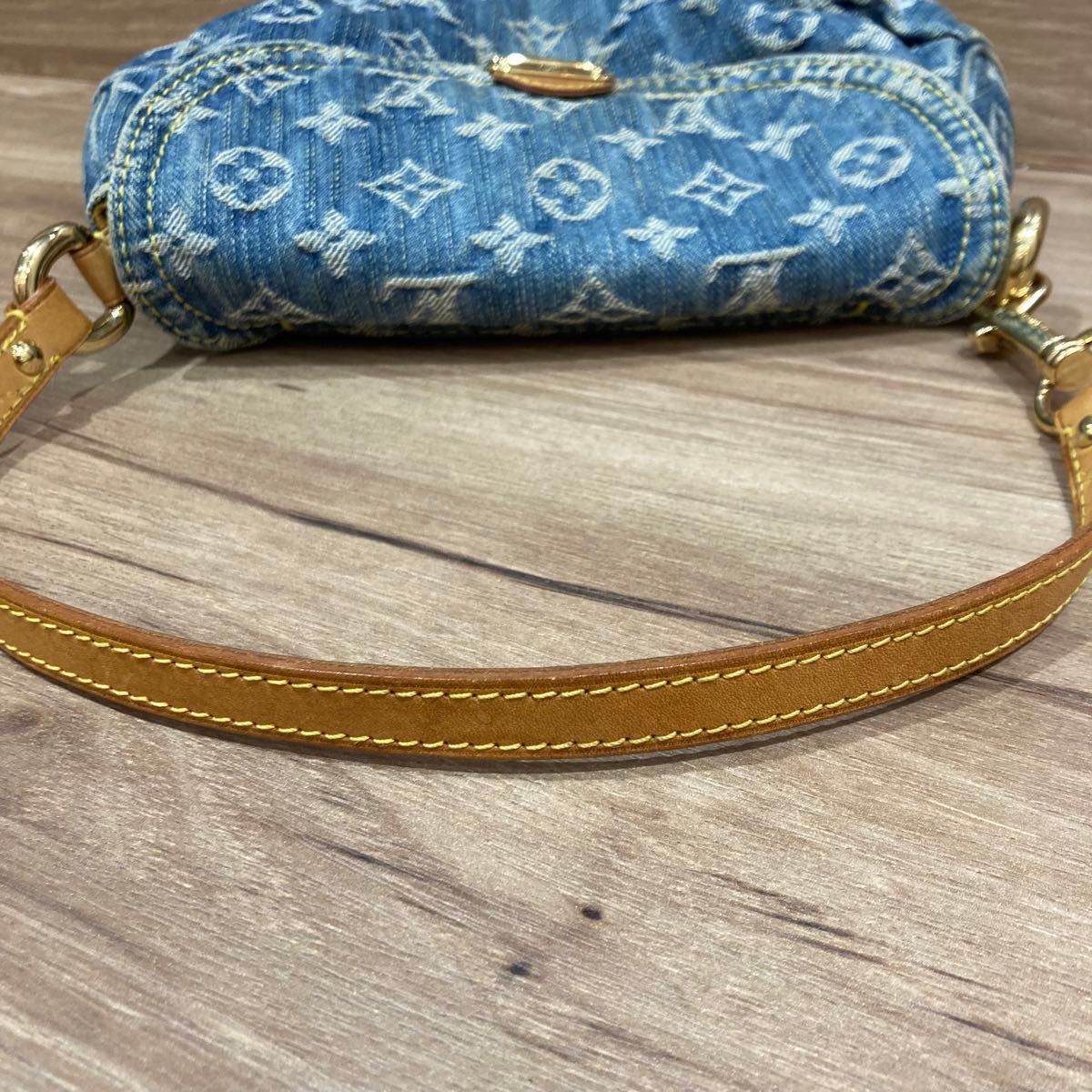 LOUIS VUITTON ルイヴィトン モノグラムデニム ショルダーバッグ LOUIS VUITTON ルイヴィトン モノグラムデニム ショルダーバッグ