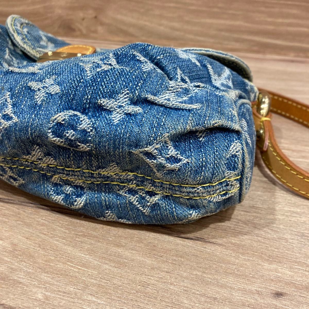 LOUIS VUITTON ルイヴィトン モノグラムデニム ショルダーバッグ LOUIS VUITTON ルイヴィトン モノグラムデニム ショルダーバッグ