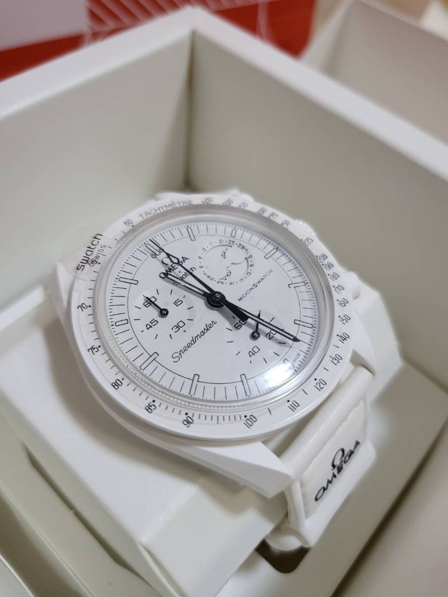限定品】Omega×Swatch Snoopy 白スヌーピー - 時計 限定品】Omega×Swatch Snoopy 白スヌーピー - 時計