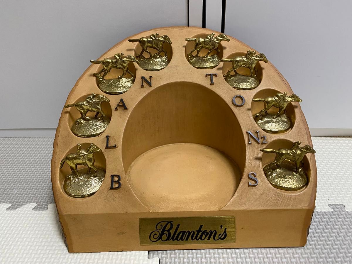 ブラントン ゴールド バーボン ディスプレイ Blanton 金キャップ ブラントン ゴールド バーボン ディスプレイ Blanton 金キャップ