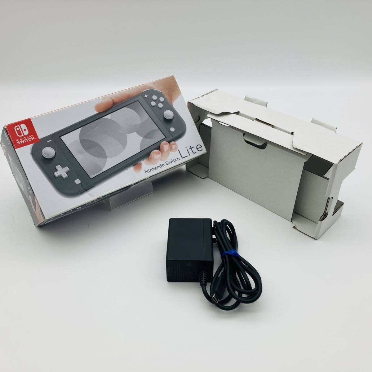 任天堂 Nintendo Switch Lite 本体 グレー 箱・充電器付き 任天堂 Nintendo Switch Lite 本体 グレー 箱・充電器付き