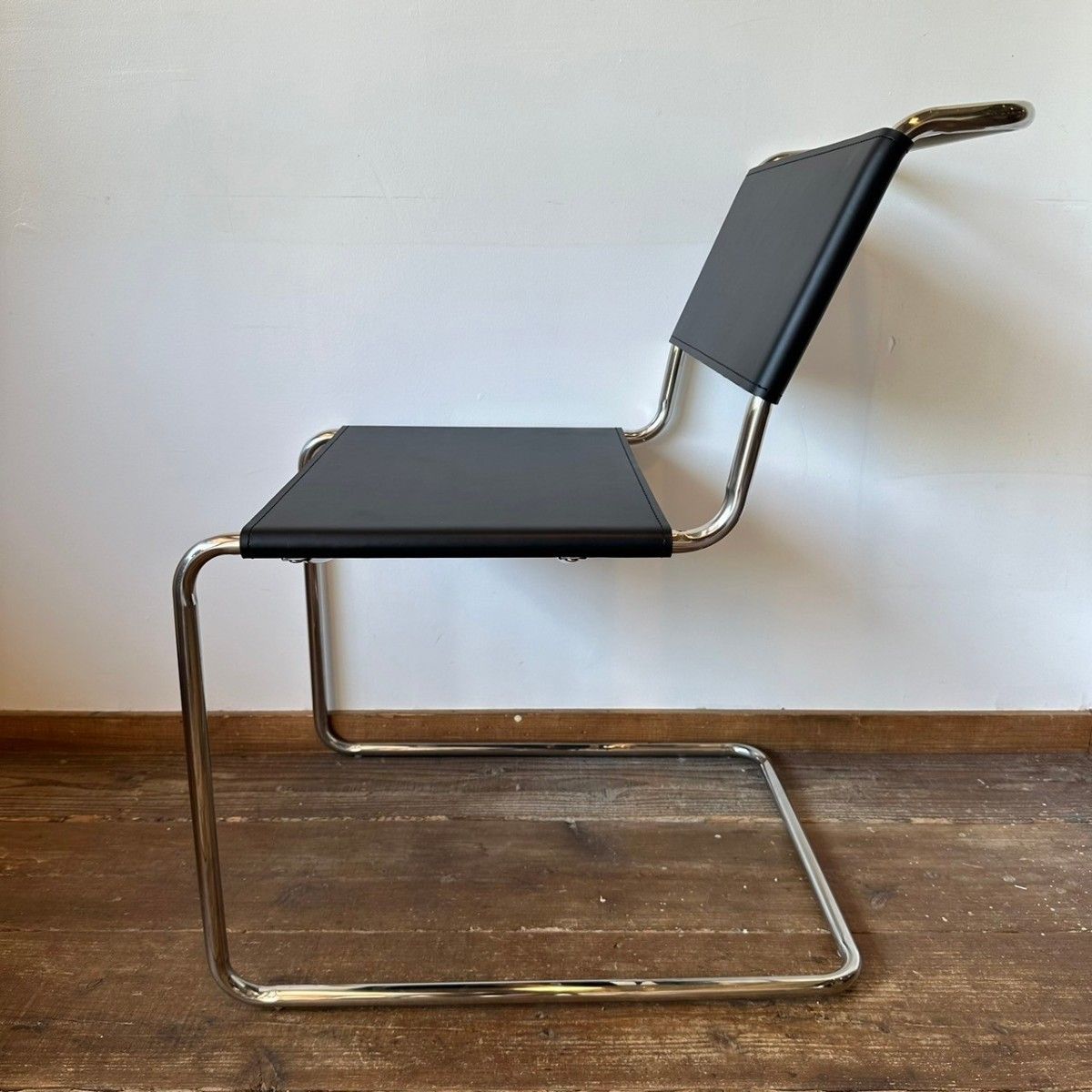レザーチェスカチェア リプロダクト デザイナーズチェア Chair レザーチェスカチェア リプロダクト デザイナーズチェア Chair