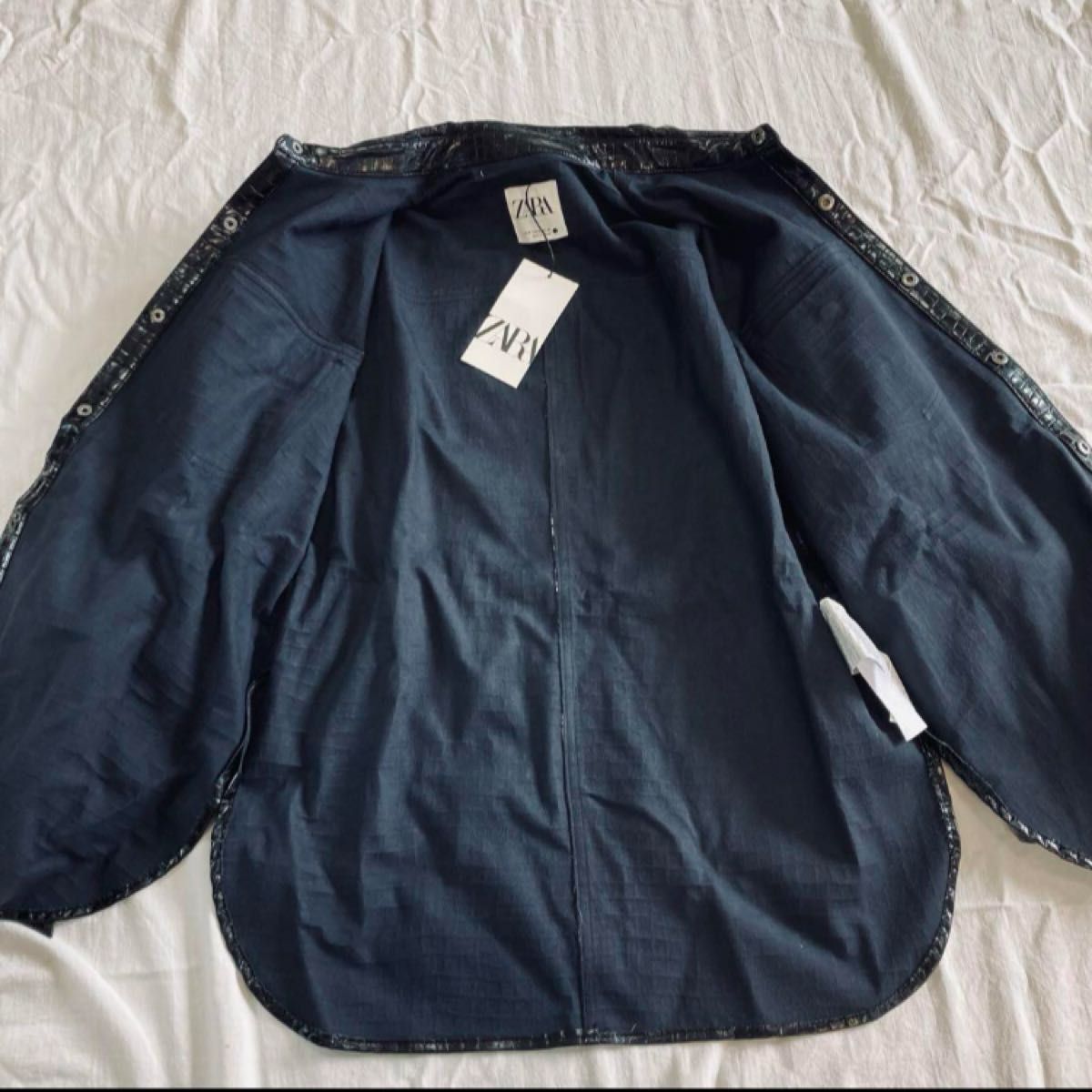 新品タグ付 ZARA クロコダイル柄 ジャケット ブラック|Yahoo 新品タグ付 ZARA クロコダイル柄 ジャケット ブラック|Yahoo