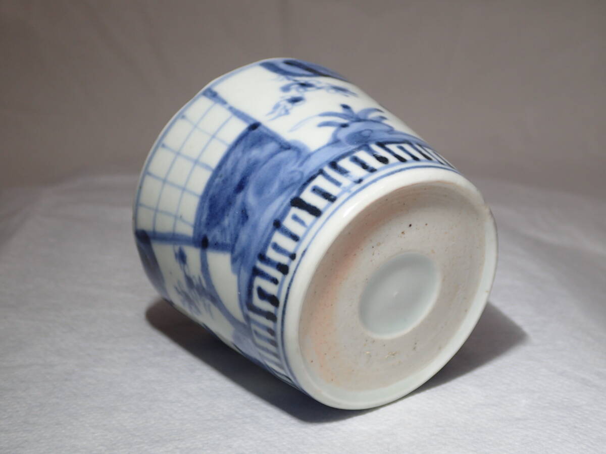  old Imari blue and white ceramics Sakura flower . curtain map soba sake cup soba sake cup 