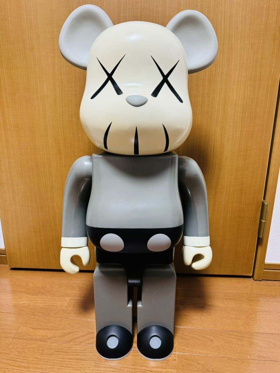 入手困難 美品 KAWS 2002年 1st 初代 カウズ ベアブリック be 入手困難 美品 KAWS 2002年 1st 初代 カウズ ベアブリック be