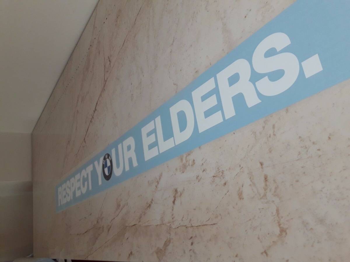 送料無料 BMW Respect your elders Spoiler bumper Decal Sticker バンパー ステッカー シール デカール ホワイト 56cm x 4cm_画像3