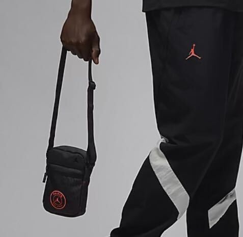 即決NIKE JORDAN PSG BAG ナイキ ジョーダン パリ 即決NIKE JORDAN PSG BAG ナイキ ジョーダン パリ