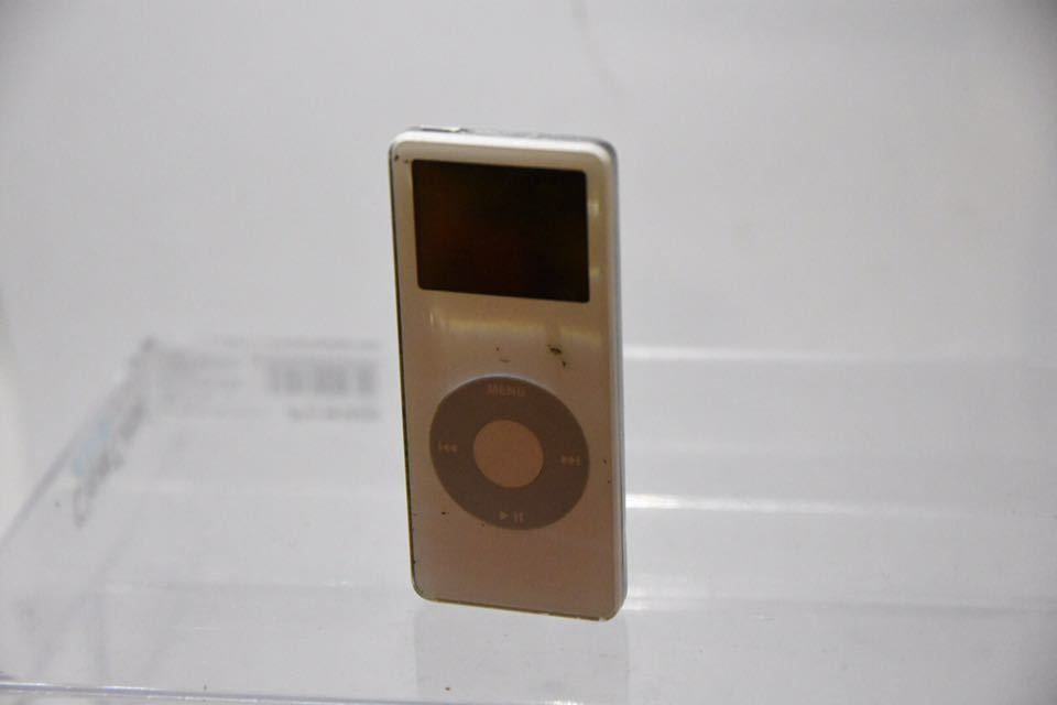 iPod A1137 4GB X9_画像1