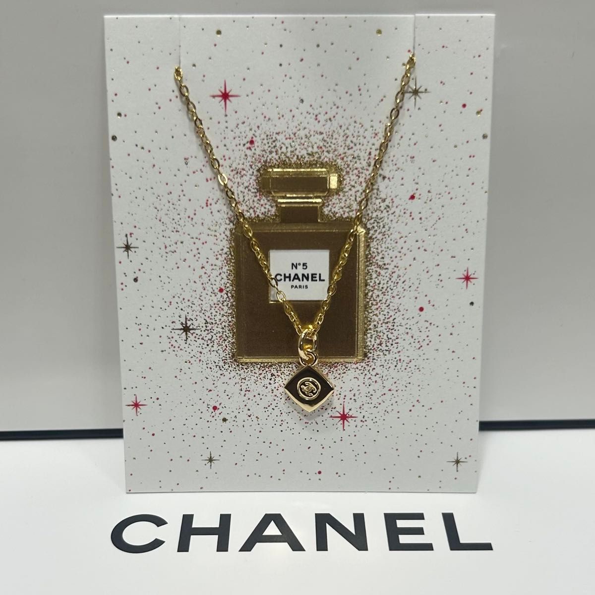 CHANEL】ノベルティ2023ホリデー限定チャーム CCロゴ入り CHANEL】ノベルティ2023ホリデー限定チャーム CCロゴ入り