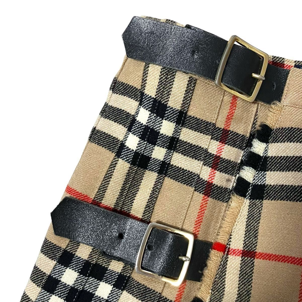 良品 BURBERRY バーバリーズ ロング丈 プリーツスカート 巻き 良品 BURBERRY バーバリーズ ロング丈 プリーツスカート 巻き
