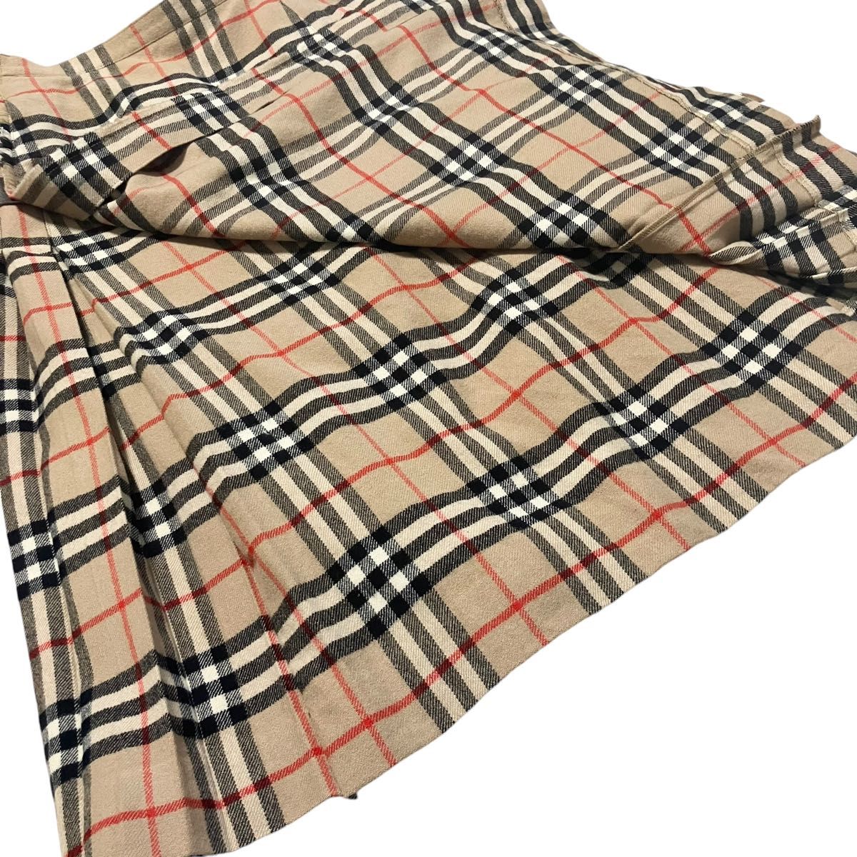 良品 BURBERRY バーバリーズ ロング丈 プリーツスカート 巻き 良品 BURBERRY バーバリーズ ロング丈 プリーツスカート 巻き