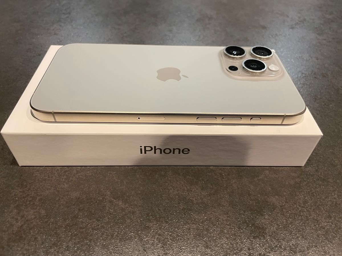 美品】iPhone 15 Pro Max ナチュラルチタニウム SIMフリー 美品】iPhone 15 Pro Max ナチュラルチタニウム SIMフリー