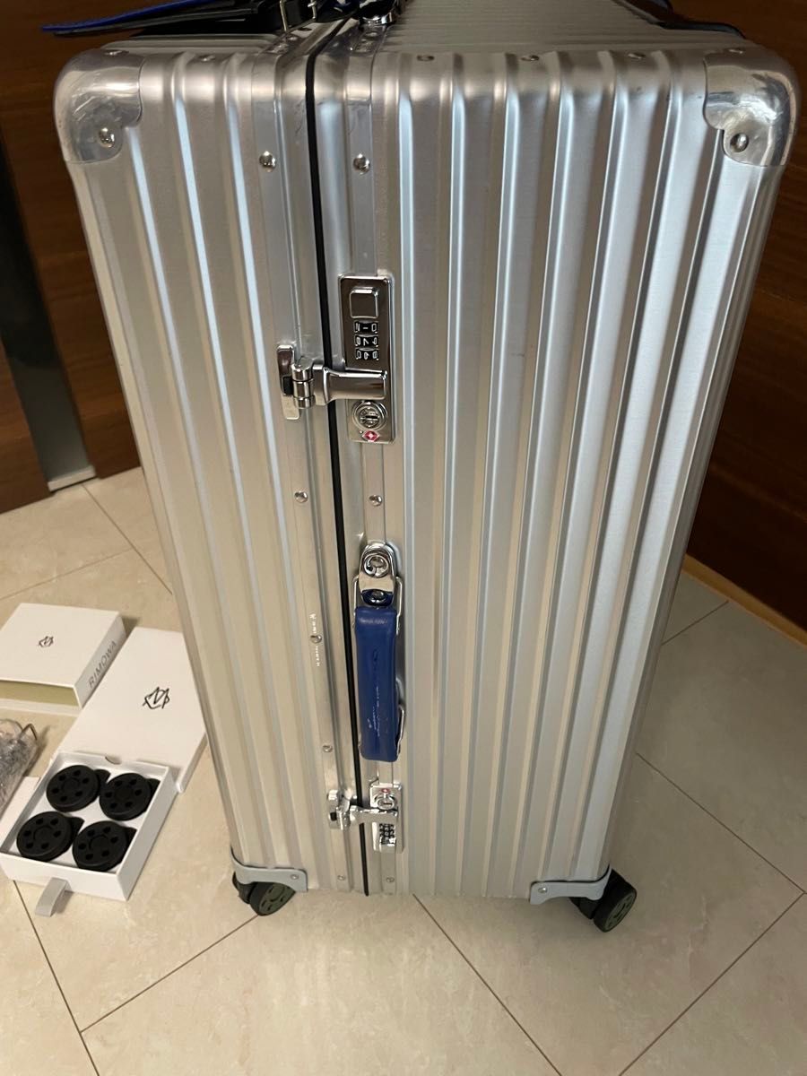 rimowa CLASSIC Trunk 100L カスタマイズ|Yahoo!フリマ(旧 rimowa CLASSIC Trunk 100L カスタマイズ|Yahoo!フリマ(旧