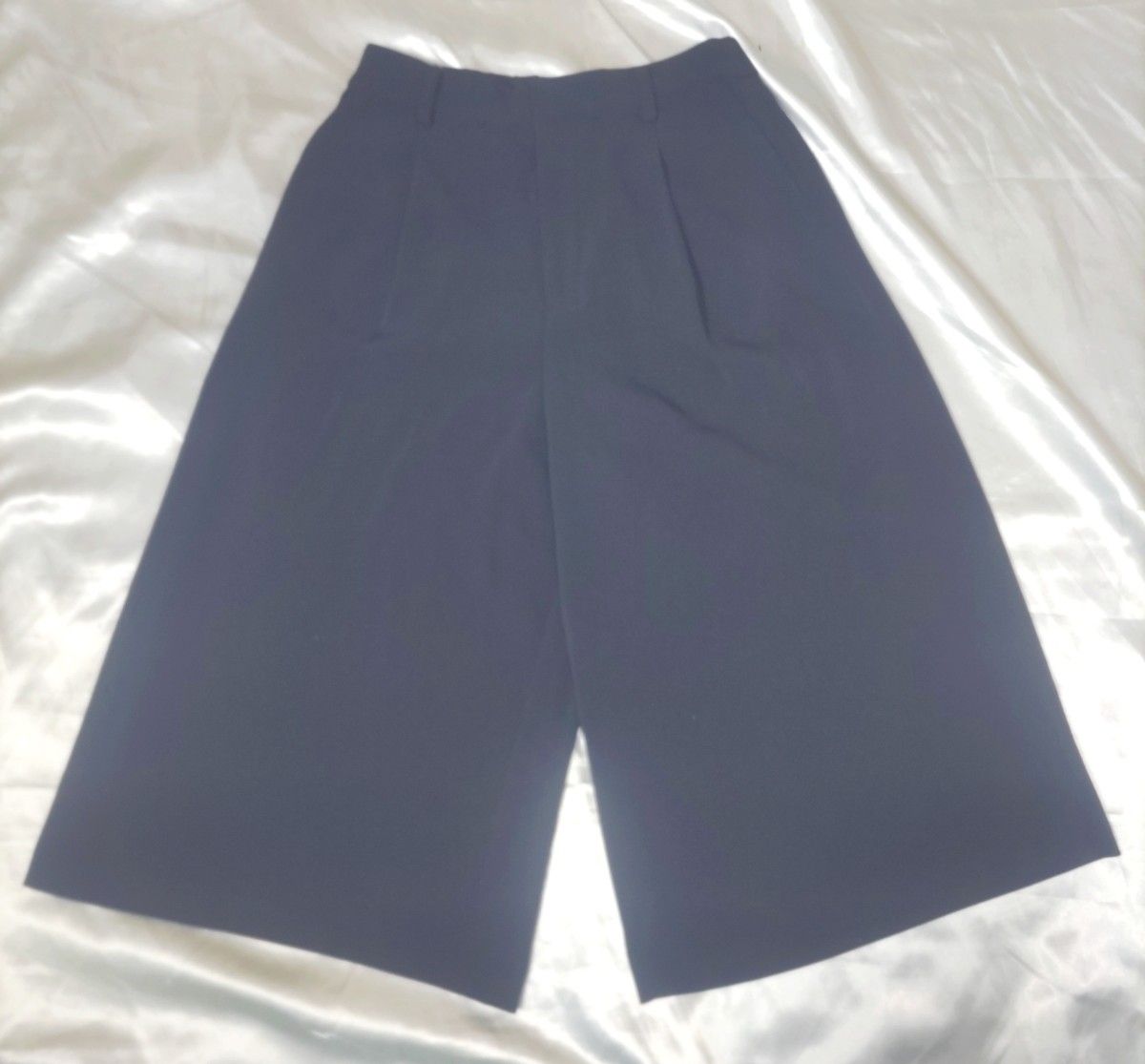 ユニクロ》ドレープガウチョパンツ Mサイズ|Yahoo!フリマ(旧 ユニクロ》ドレープガウチョパンツ Mサイズ|Yahoo!フリマ(旧