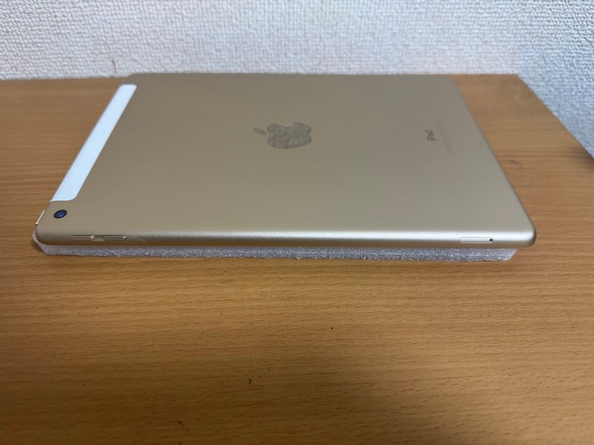 美品】iPad 第5世代 Wi-Fi + Cellular 32GB ゴールド MPG42J/A