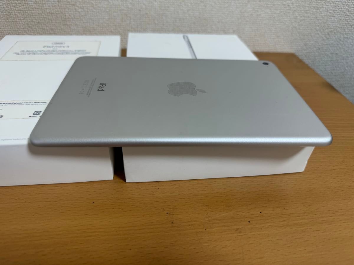iPad Mini 4 Wi-Fi 128GB シルバー MK9P2J/A A1538 動作確認済 iPad Mini 4 Wi-Fi 128GB シルバー MK9P2J/A A1538 動作確認済
