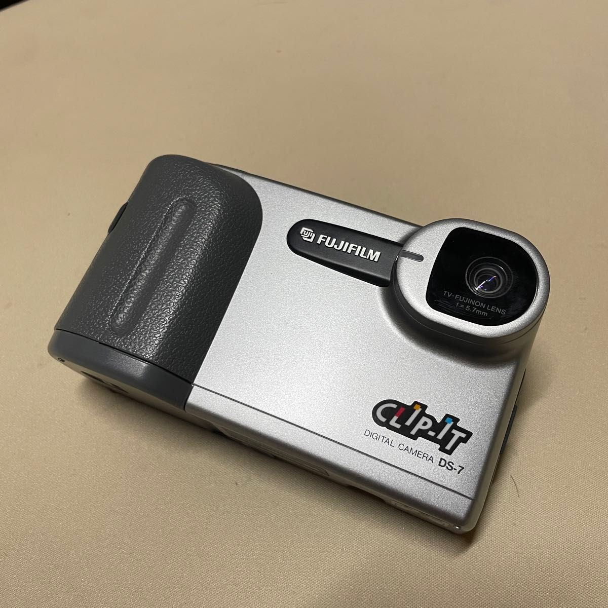FUJIFILM 富士フィルム CLIP-IT DS-7 カメラ|Yahoo!フリマ(旧 FUJIFILM 富士フィルム CLIP-IT DS-7 カメラ|Yahoo!フリマ(旧