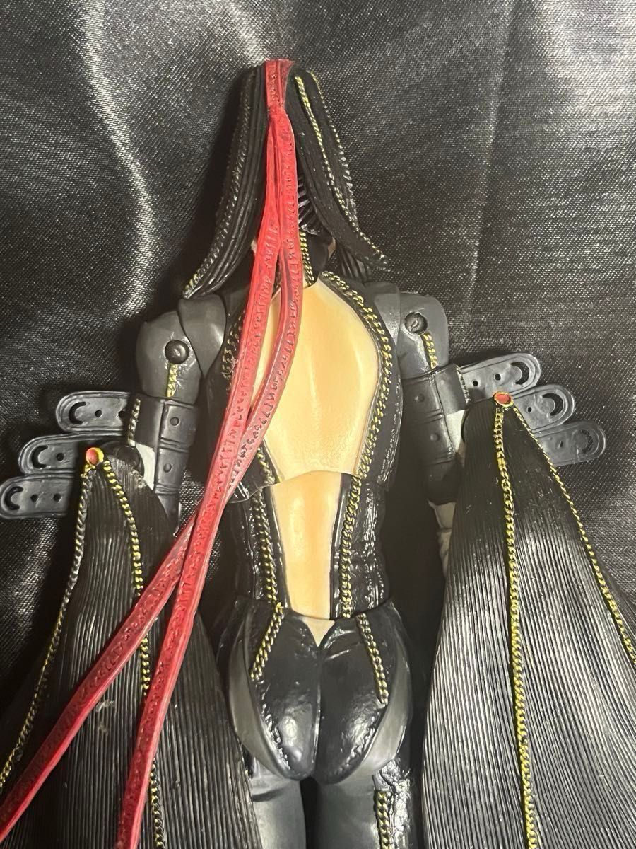 訳あり早いもの勝ち】BAYONETTA PLAY ARTS改 ベヨネッタ(PVC塗装 訳あり早いもの勝ち】BAYONETTA PLAY ARTS改 ベヨネッタ(PVC塗装