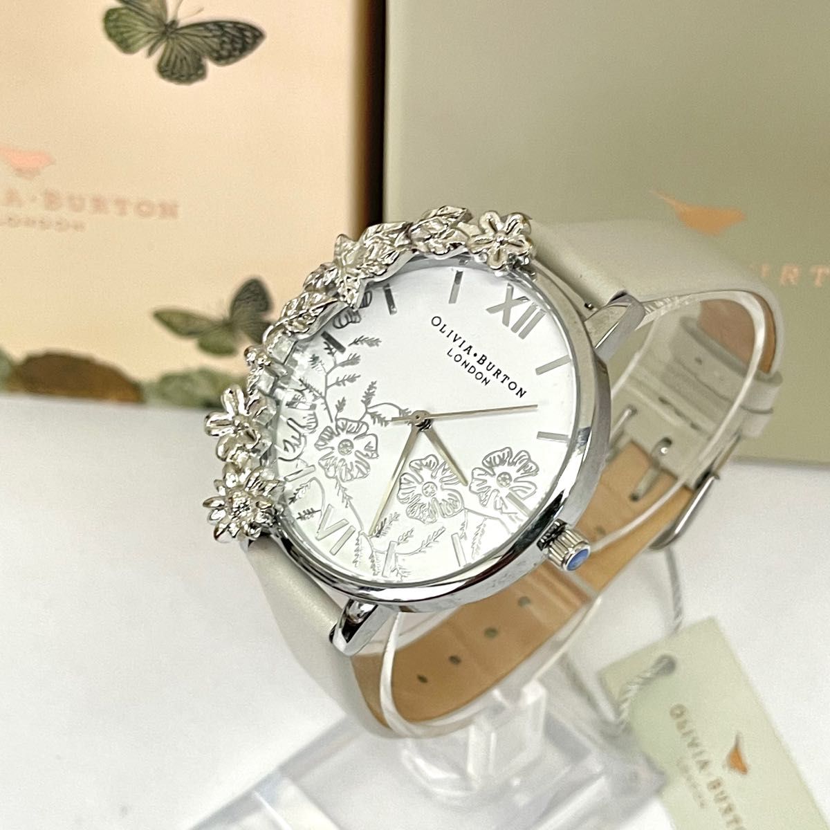 稼働 未使用保管品 美品 OLIVIA・BURTON レディース腕時計 お花 稼働 未使用保管品 美品 OLIVIA・BURTON レディース腕時計 お花