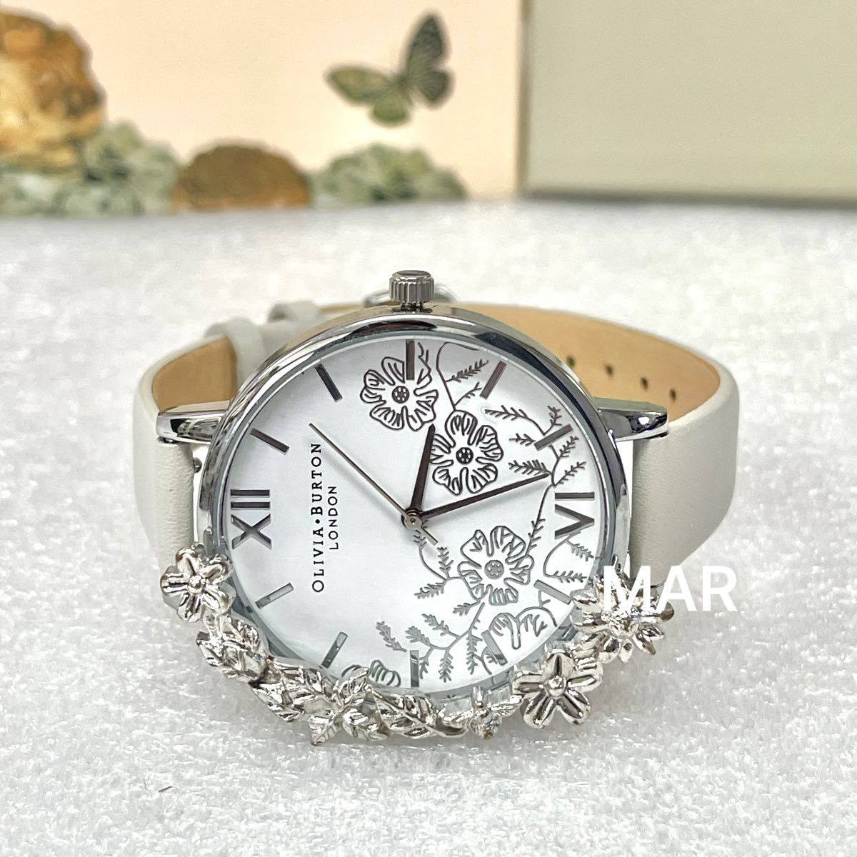 稼働 未使用保管品 美品 OLIVIA・BURTON レディース腕時計 お花 稼働 未使用保管品 美品 OLIVIA・BURTON レディース腕時計 お花